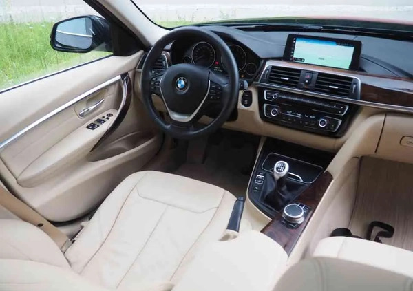 BMW Seria 3 cena 59900 przebieg: 156200, rok produkcji 2019 z Bełchatów małe 704